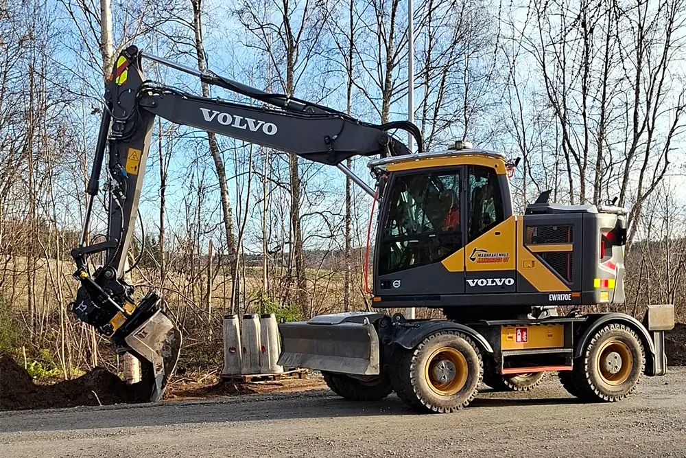 Kaivinkone Volvo EWR 170 E.