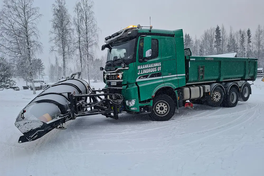 Aurausauto Sisu Polar 625.